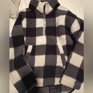 Old Navy Checkerboard pattern Sherpa